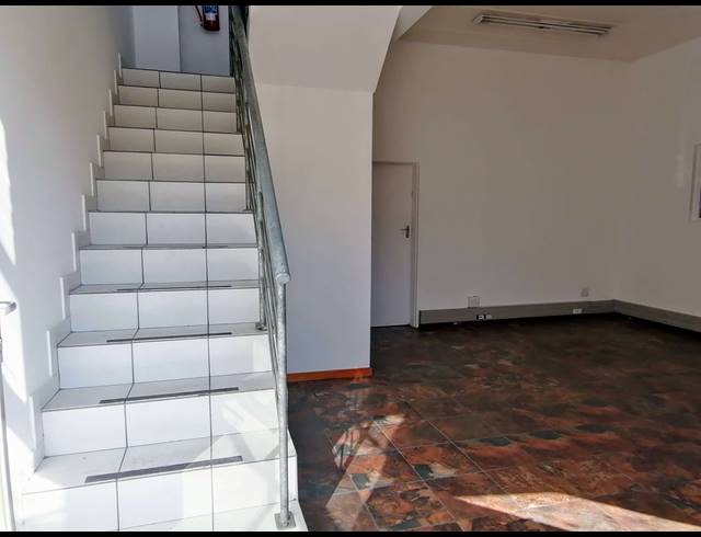 296M² WAREHOUSE TO LET IN BEACONVALE